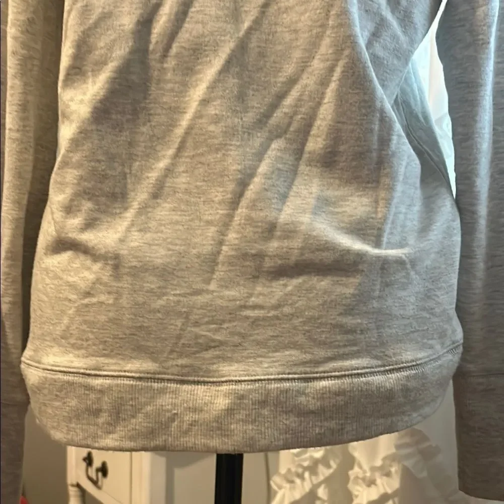 Athleta Cream Relaxed Sweatshirt B - Picture 6 of 6
